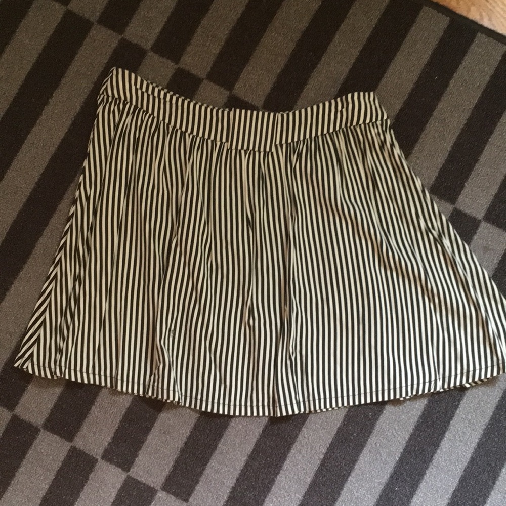 Forever 21 mini skirt